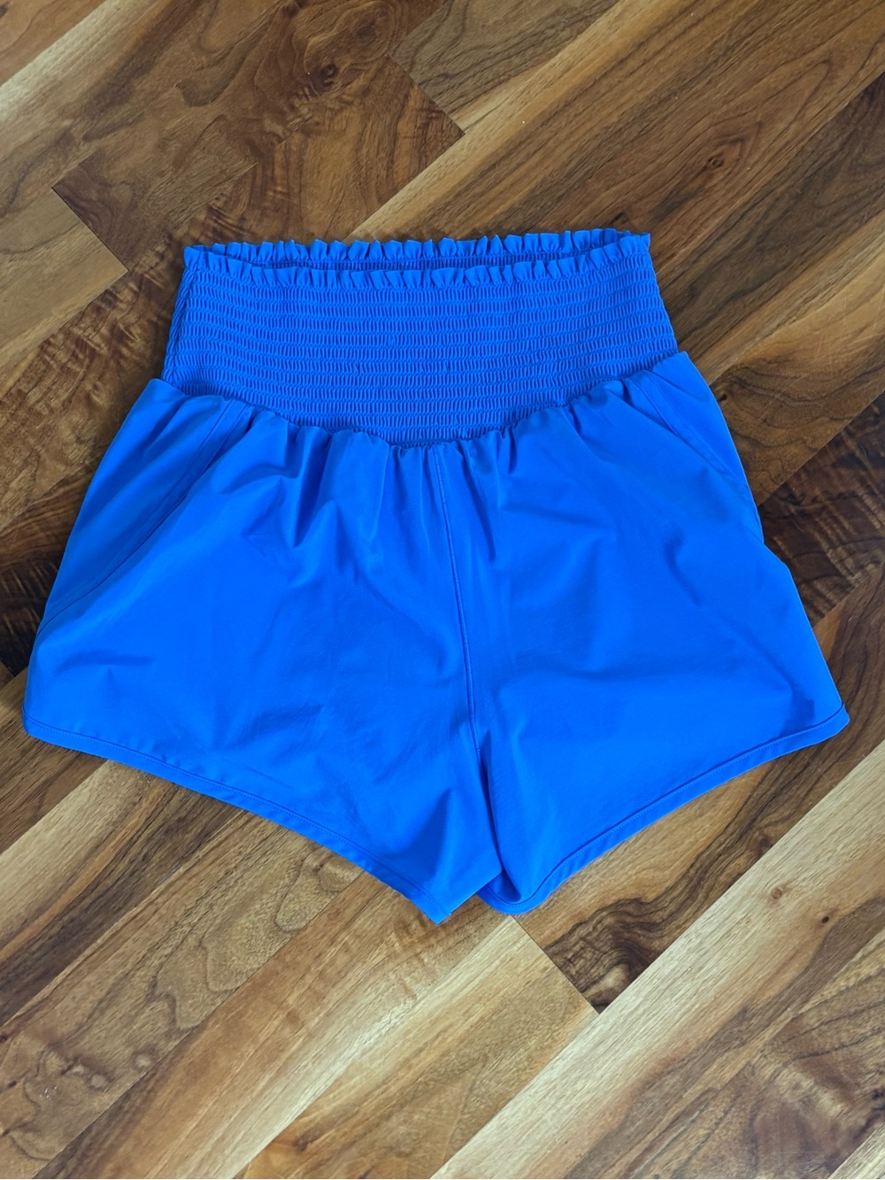 Aerie Offline High Rise Shorts, size M, ECU